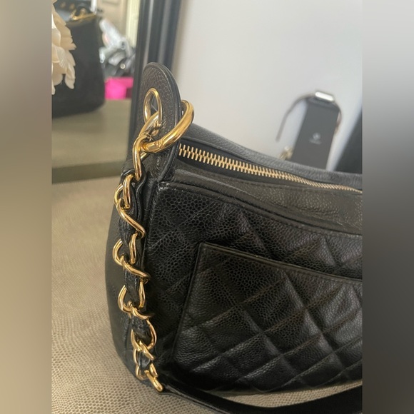 Authentic!!!!Chanel 2004/2005 caviar timeless shoulder bag. Authentic - Picture 6 of 16